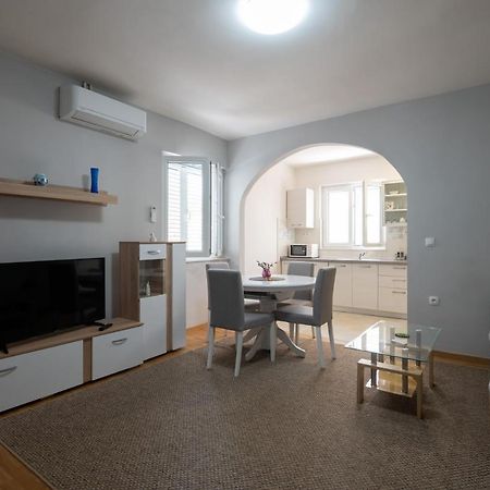Modern Apartment Edda - Quiet Area - Close To Old Town And Beaches Задар Екстериор снимка